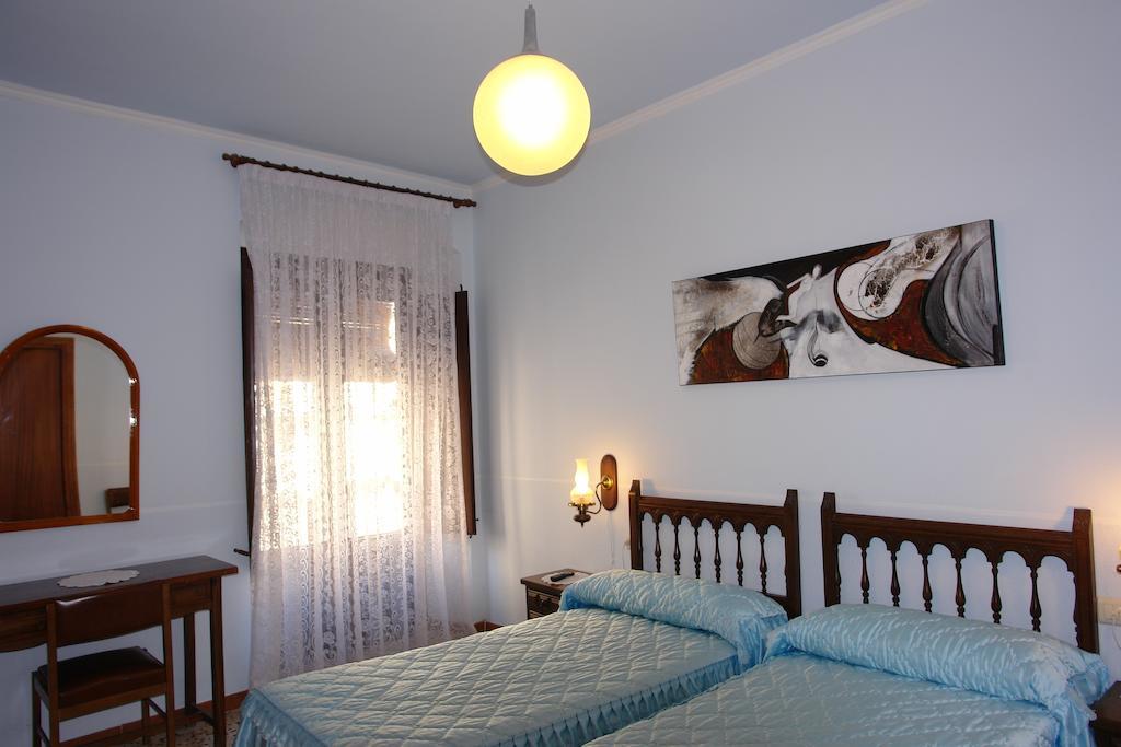 Hostal Populetus Poboleda Pokoj fotografie